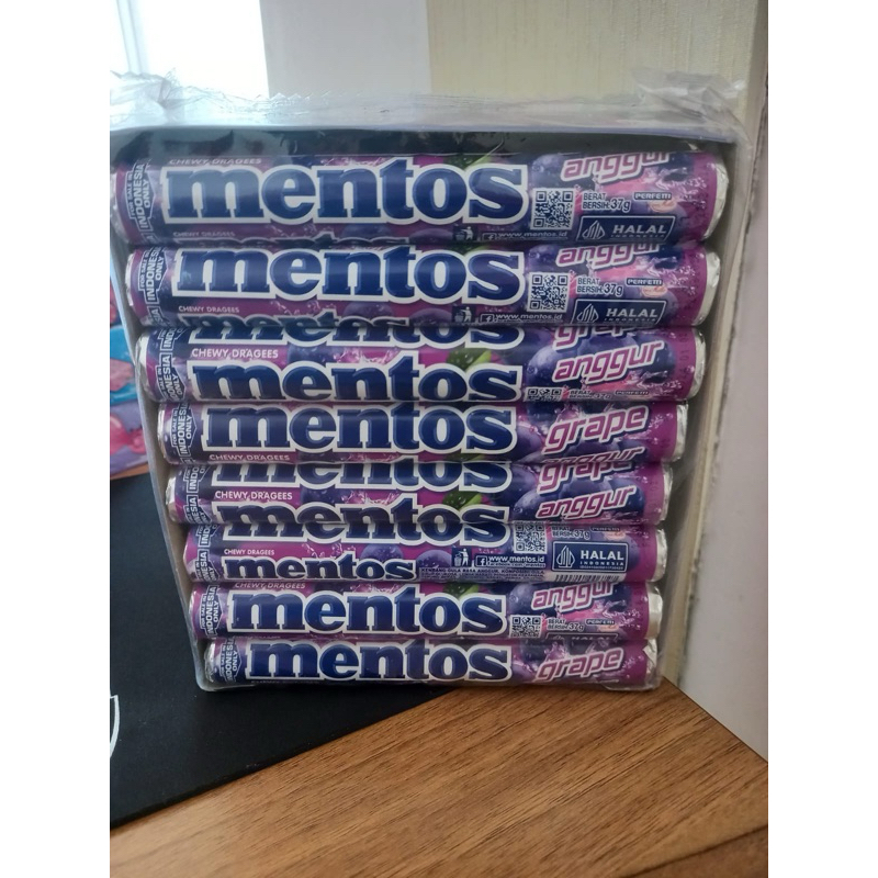 

1 Pack Permen Mentos Rasa Anggur isi 24 Stick (Grape)