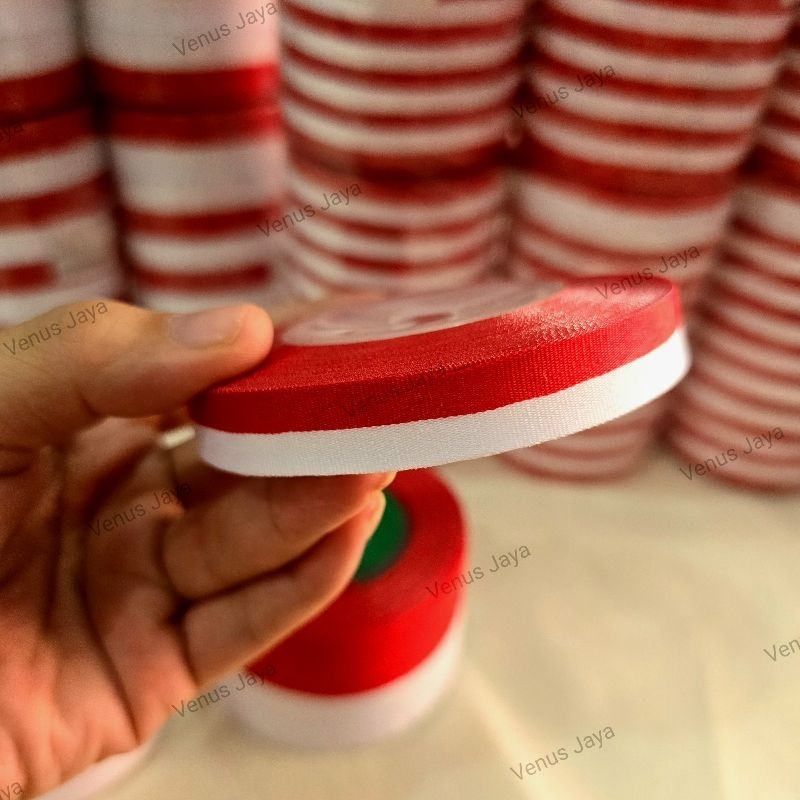

PITA MERAH PUTIH BENDERA uk.1/2" / 1 " / 2" (PER ROLL)