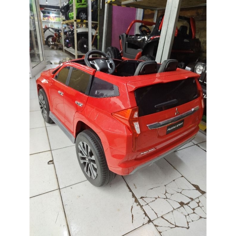 mobil aki Pajero Spor lisensed