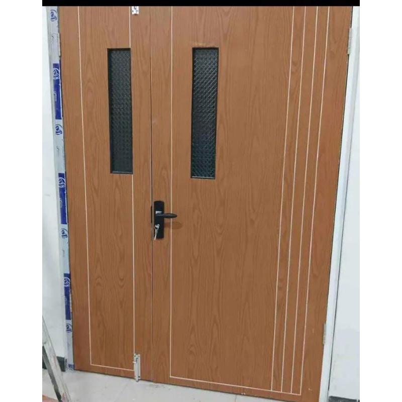 Pintu kupu tarung minimalis