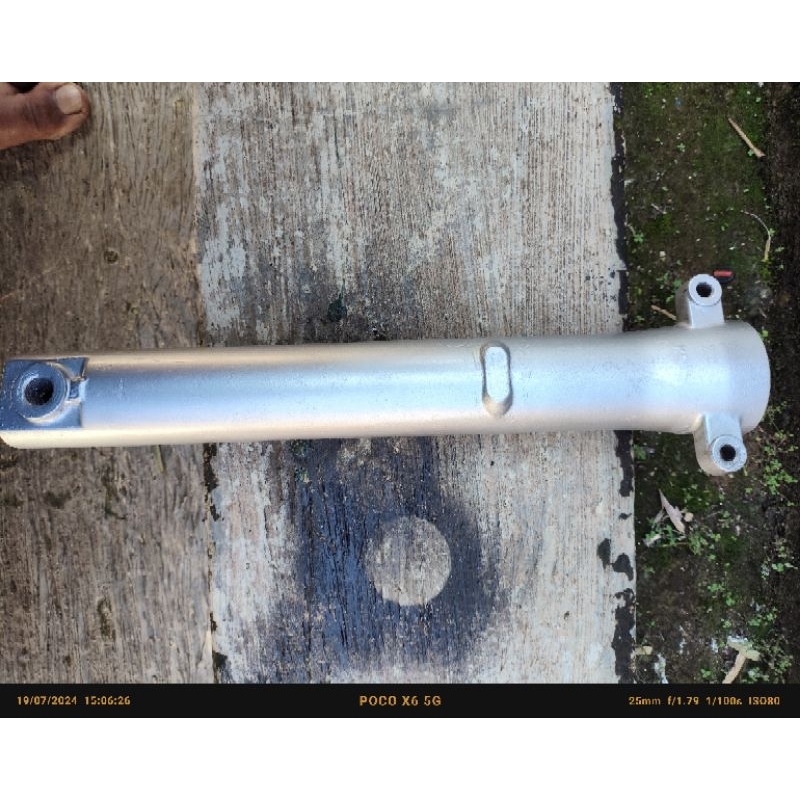 tabung sok depan sebelah kiri,tiger lama,megapro primus,hiu,barang ori copotan