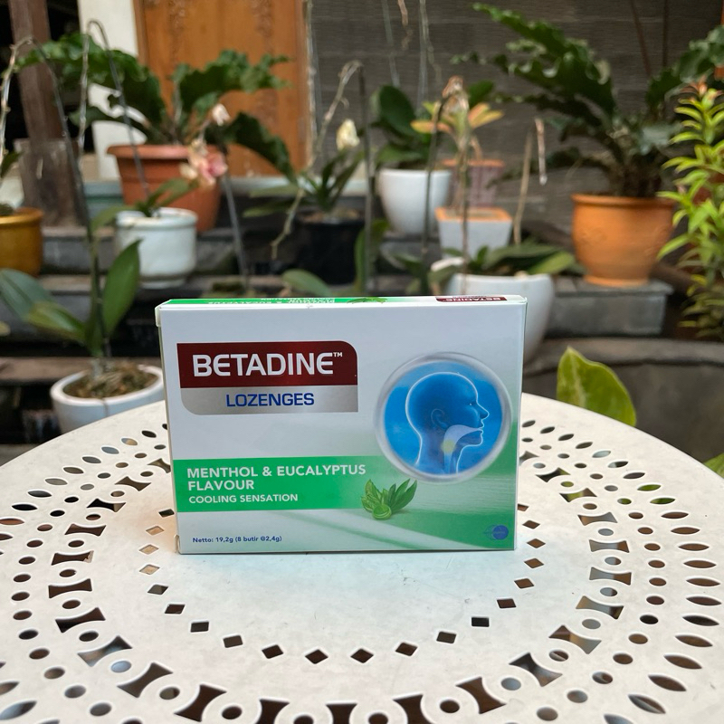 

Betadine Lozenges Menthol & Eucalyptus Flavour Cooling Sensation 19.2g (8 Butir @2.4g) Membantu Melegakan Tenggorokan