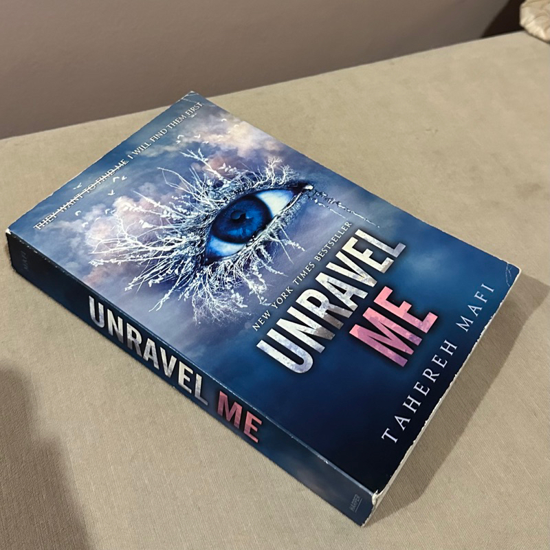 (PRELOVED ORIGINAL) Unravel Me