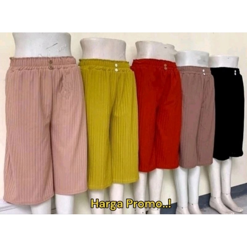 CELANA PENDEK WANITA / CELANA KNIT HORNETS PENDEK / CELANA KNIT PENDEK / HOTPANTS KNIT
