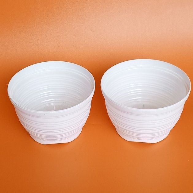 BARU RESTOK Pot Tanaman  Pot Golden Honey bee 15 Putih  Pot Bunga Murah