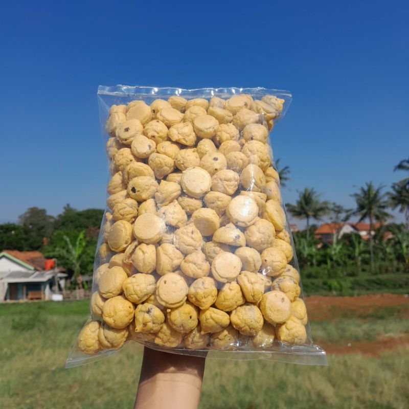 

kue soes coklat by delisasnack berat 500 dan 1000gram
