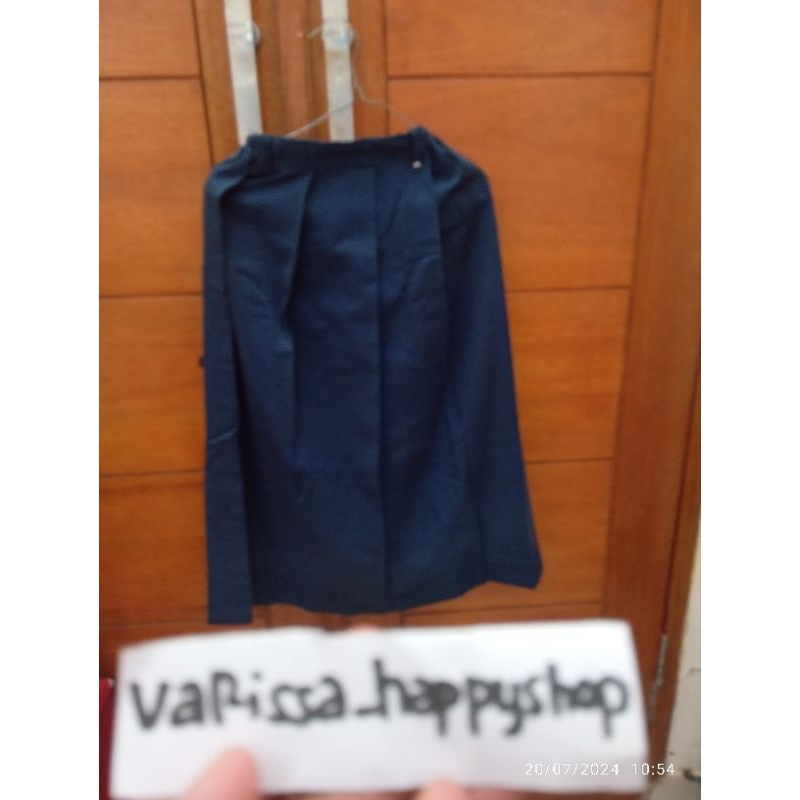 Rok seragam (bekas) sd atau mi warna biru dongker preloved