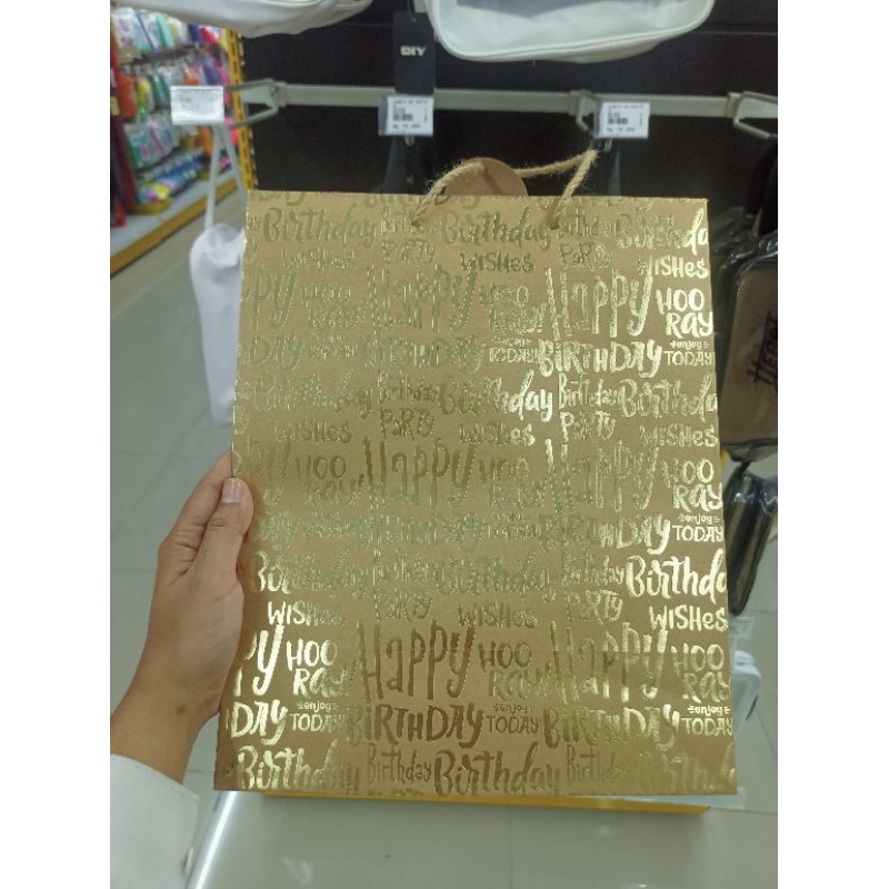 

Paperbag - Motif Emas