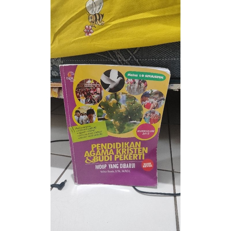Buku pendidikan agama Kristen SMA kelas 10 kurikulum 2013 - bpk gunung mulia