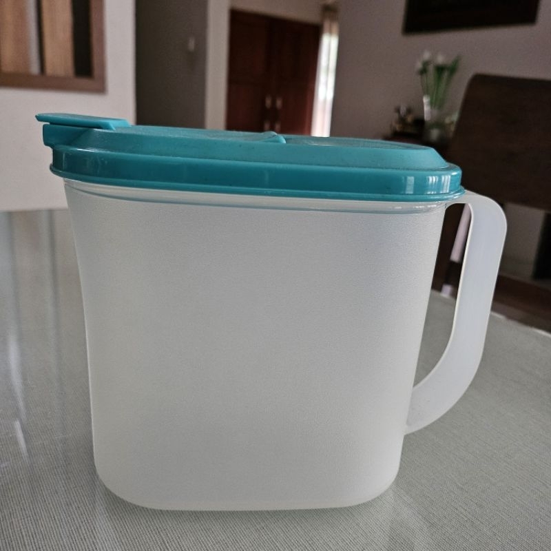 PRELOVED TUPPERWARE PITCHER 1L