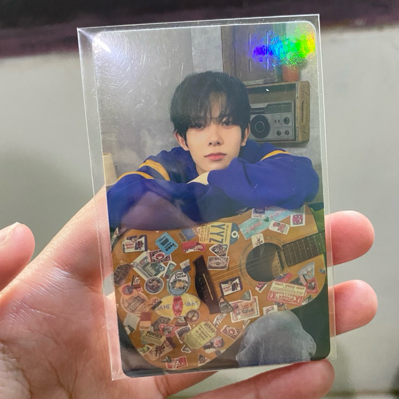 PC Heeseung Dimension: Dilemma charybdis enhypen guitar gitar holo pc photocard