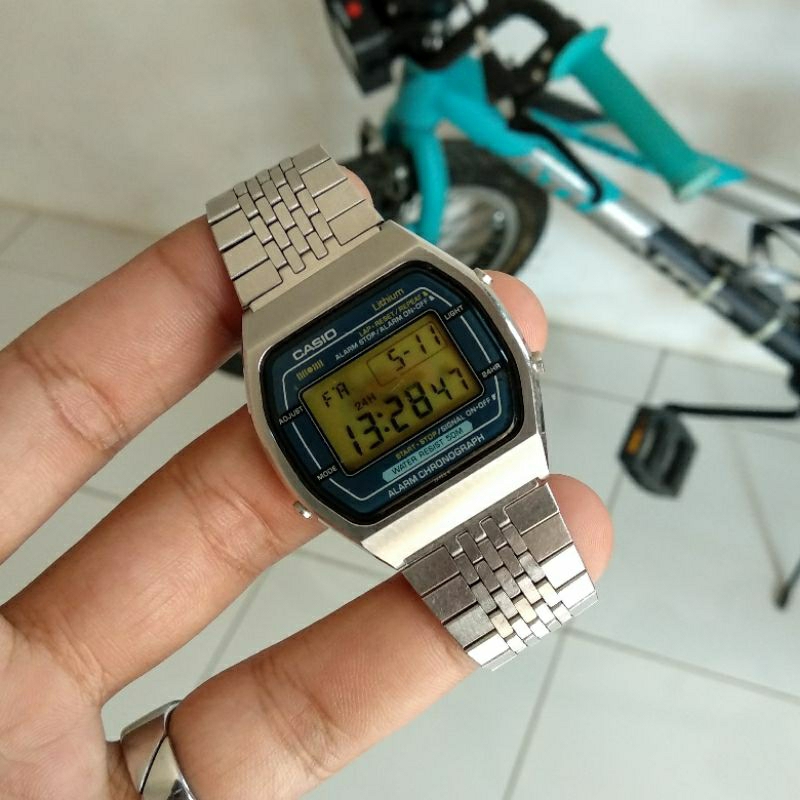 casio digital watch vintage w-51 rare