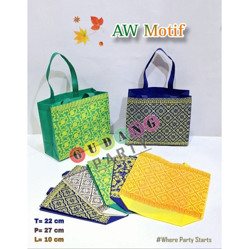 

Spunbond Box Press AW Motif Tas Goodie Bag Bingkisan Souvenir