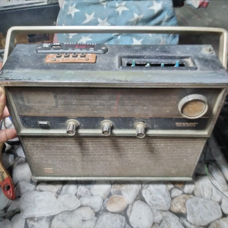 Radio Jadul Sharp mesin oryginal nyala cuma di modif radio digital