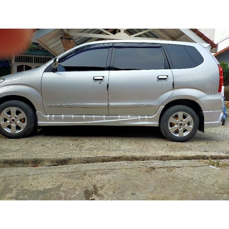bodykit  Avanza  old belakang samping