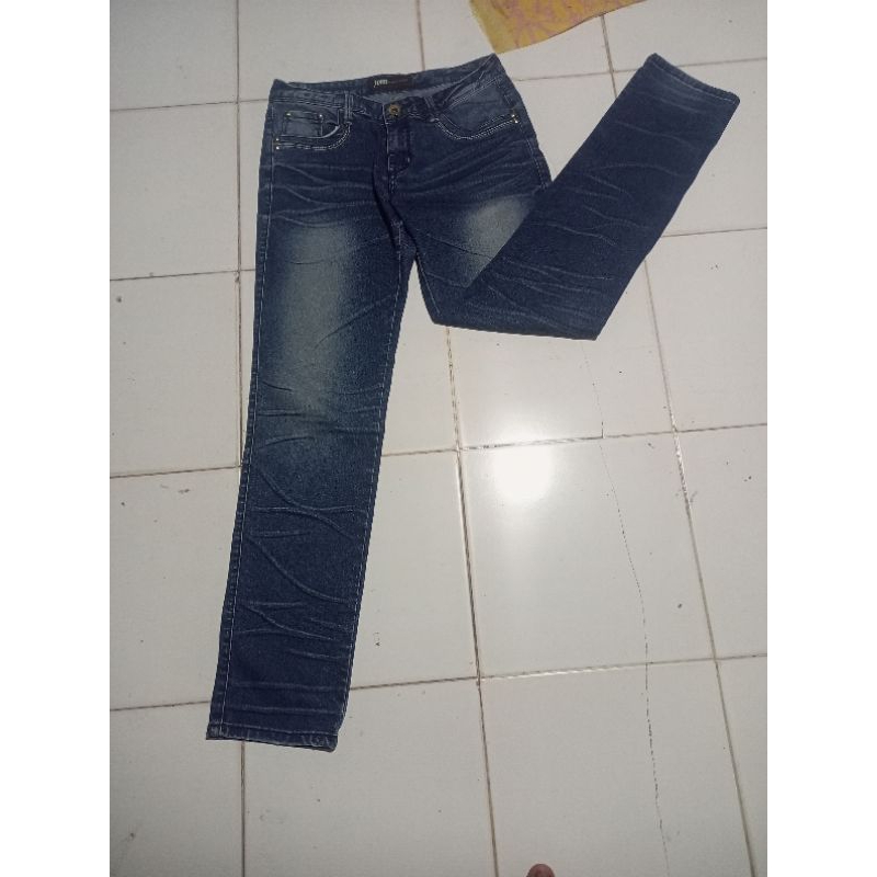 jeans feding