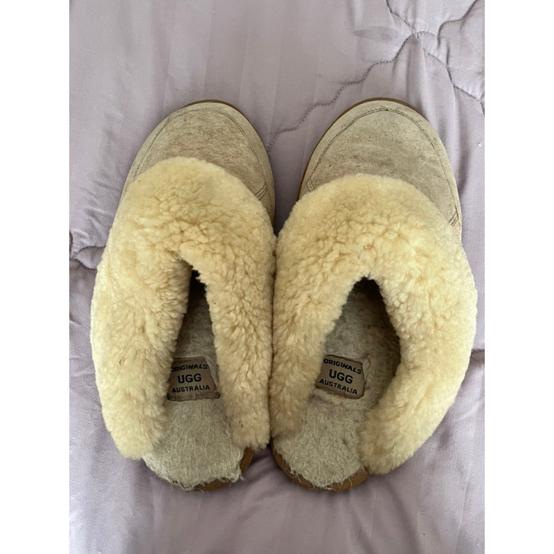 PRELOVED WINTER SHOES SLIP ON SLIPPERS UGG SIZE 41 Australia ORIGINAL UGG Australia CLASSIC 100% TRU