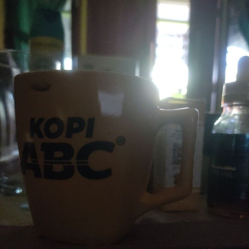 

Secangkir Kopi