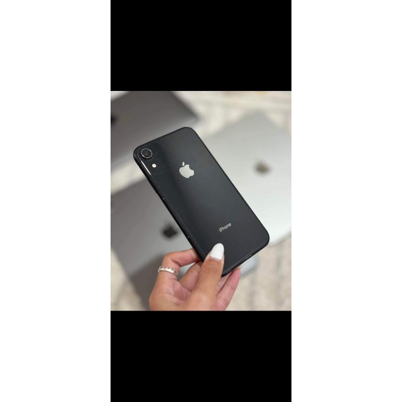 IP XR, Warna Hitam Memori 64GB