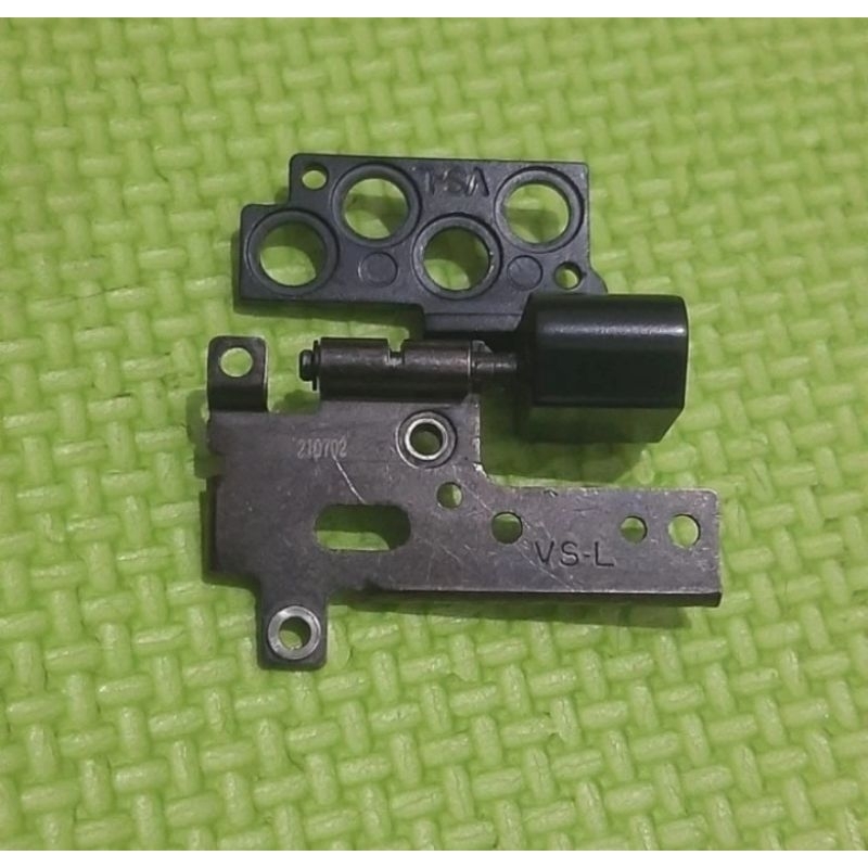 Engsel/hinge laptop infinix x1 - kiri