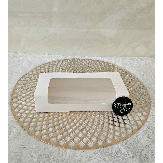 

Istimewa BOX IVORY DUS KUE KOTAK BROWNIES SPIKOE BOLEN 22x1x5 JENDELA ISI 1 PCS