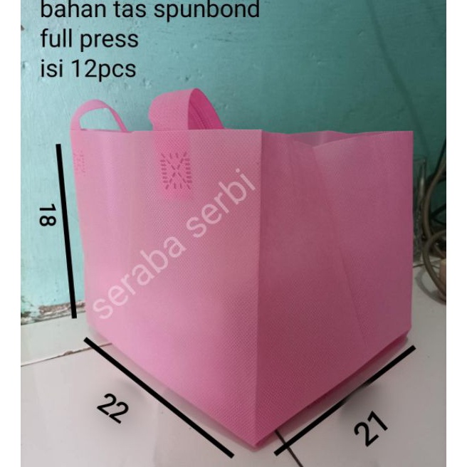 

KP8 tas hls box 2x2 tas spunbond tas goodiebag tas hajatan tas box nasi tas besek tas kotak nasi
