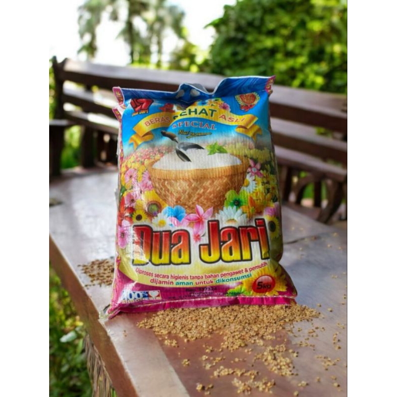 

TERMURAH Beras 5k cap dua jari asli , beras pulen dan sehat