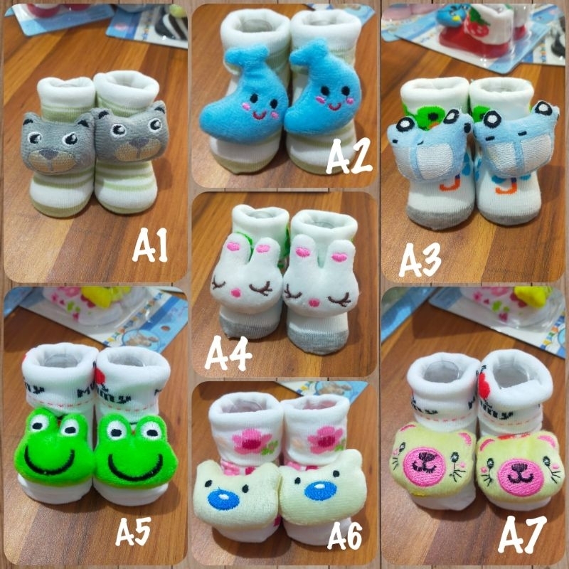 Kaos kaki bayi Newborn boneka +kotak mika
