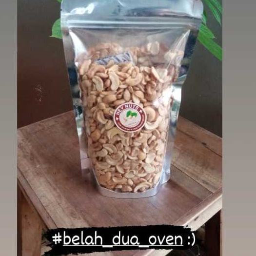 

Cemilan Kacang Mede Panggang Mete Oven ( Pecah Belah Dua ) 1kg