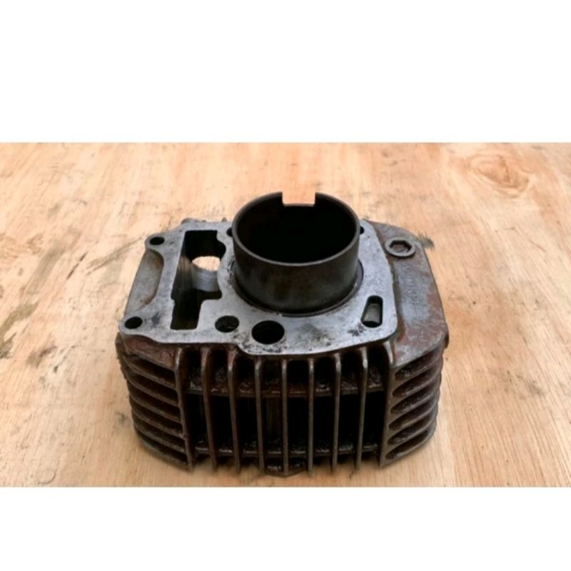 blok seher boring Supra x 125 bahan