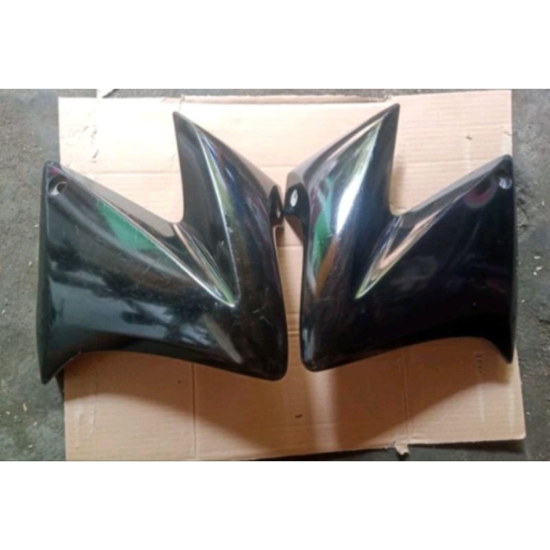 sayap tangki Yamaha Vixion old/lama second ori