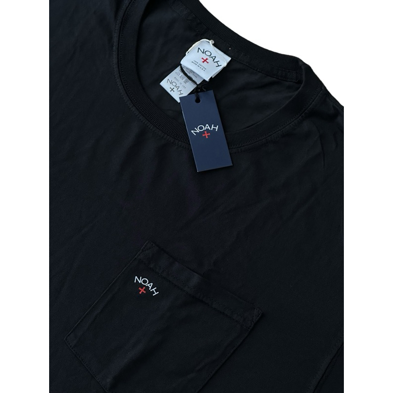 NOAH CORE LOGO POCKET TEE