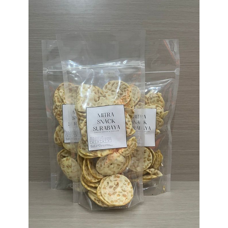 

Kripik Tempe Sagu Enak Gurih 150 Gram