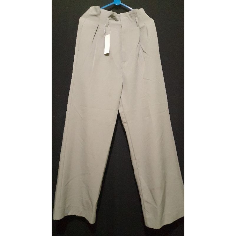 Deffect New Celana HW Brand INGNI Light Grey