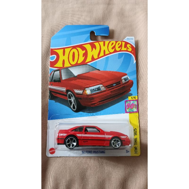 hotwheels 92 ford mustang red