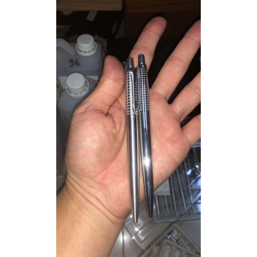 

ballpoint parker jotter limited edition ( square cubix doff / square dot chrome) plus gift box
