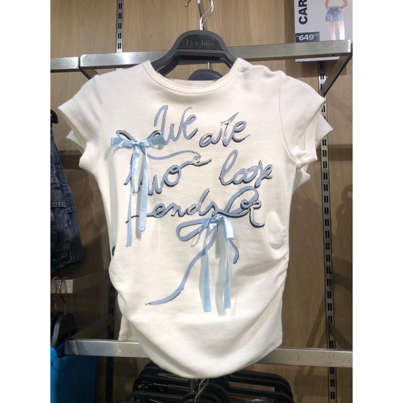 Crop top Bershka // atasan crop Bershka // kaos crop Bershka// crop tee Bershka