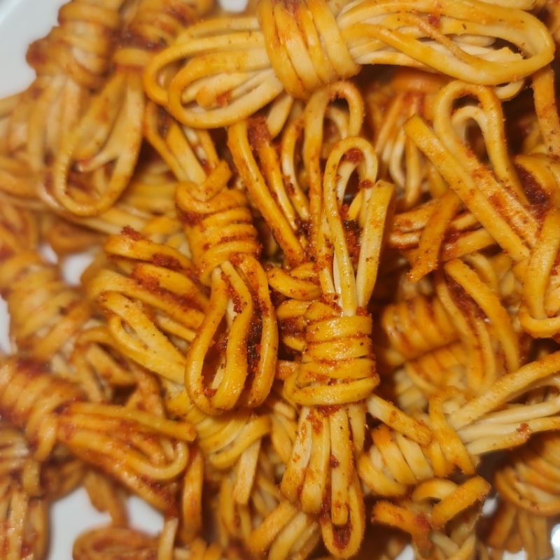 

Mie gulung balado pedas daun jeruk viral 250gr/ 500gr/ 1kg