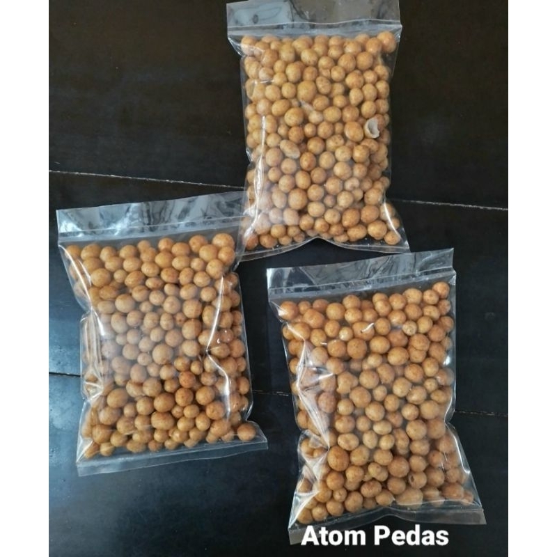

kacang atom pedas