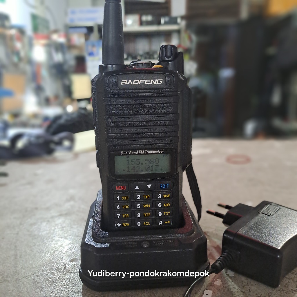 Ht Baofeng Uv9R Plus Baofeng UV 9R Plus Second Frekuensi Dual Band UHF dan VHF Power High 15 watt No