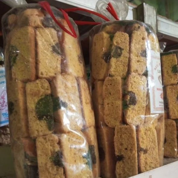 

BOLU GARING/ KUE KERING OVEN MANIS GURIH 500GRAM