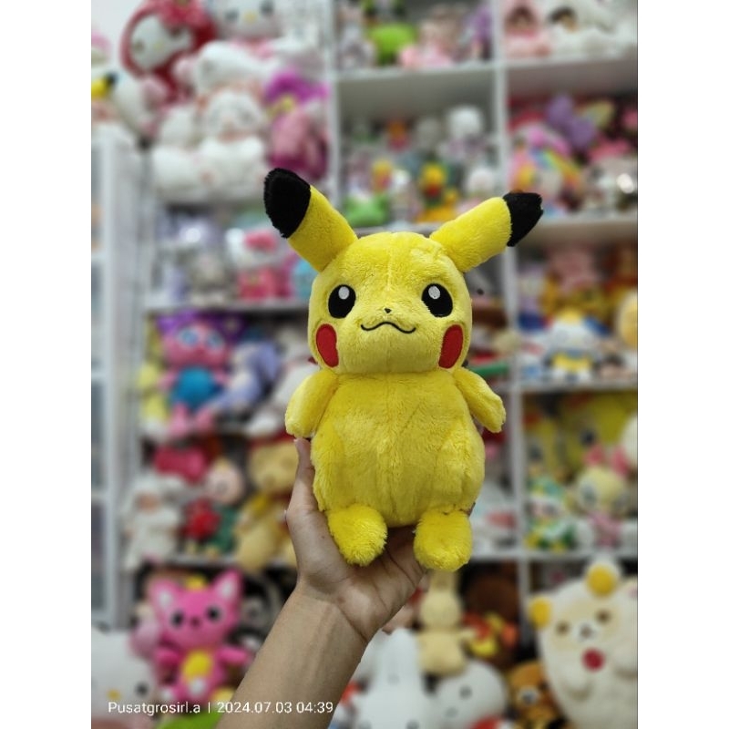 Boneka Pokemon Pikachu Bulu - Changi by Takara Tomy 