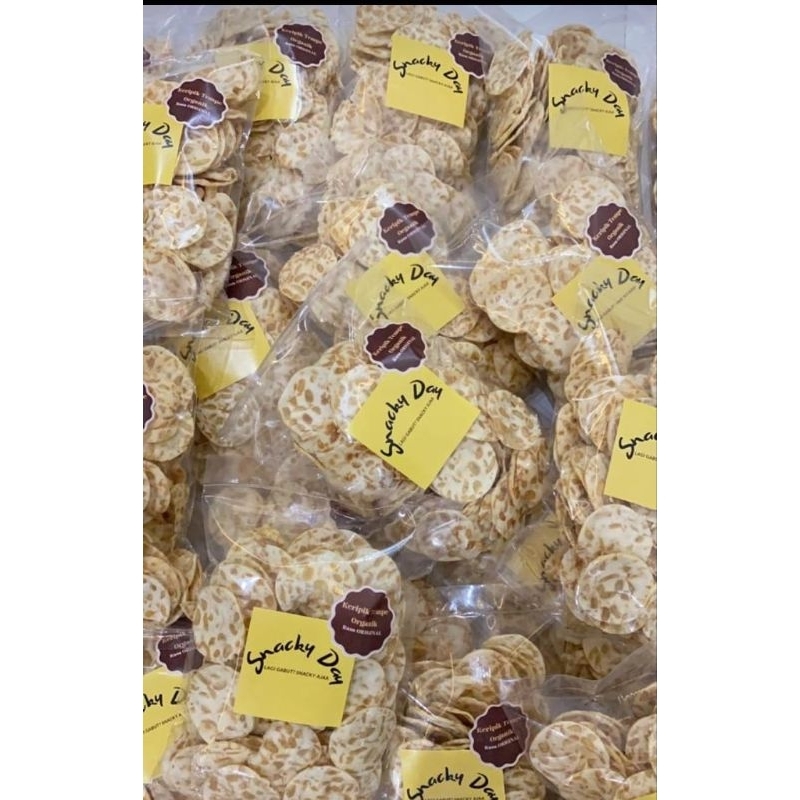 

keripik sagu tempe cemilan sehat dalam beberapa varian rasa