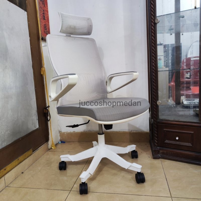 Kursi Direktur Jaring - Kursi Direktur Minimalis HeadRest - Kursi Direktur Kaki Hidrolik - Kursi Kan