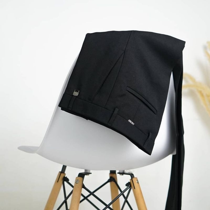 CELANA KULIAH CELANA KERJA CELANA KANTOR CELANA BAHAN