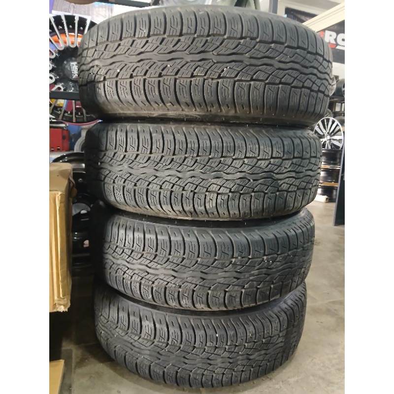 Velg racing Amistad Ring 17 lubang baud 5x114 Ban Bridgestone H/T 215 60 R17 masuk di innova rush te