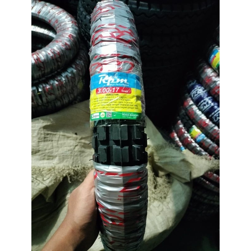 BAN LUAR MOTOR SEMI TRAIL UKURAN 300 RING17 MERK RPM BESTONE