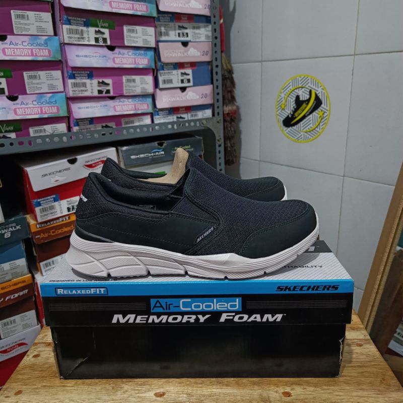 Skechers Slip On Equalizer 4.0 / 3.0 - Persisting / Summin Navy / Black White Men's