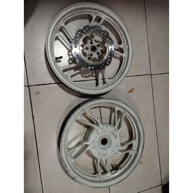 velg vario 125/150 depan belakang original