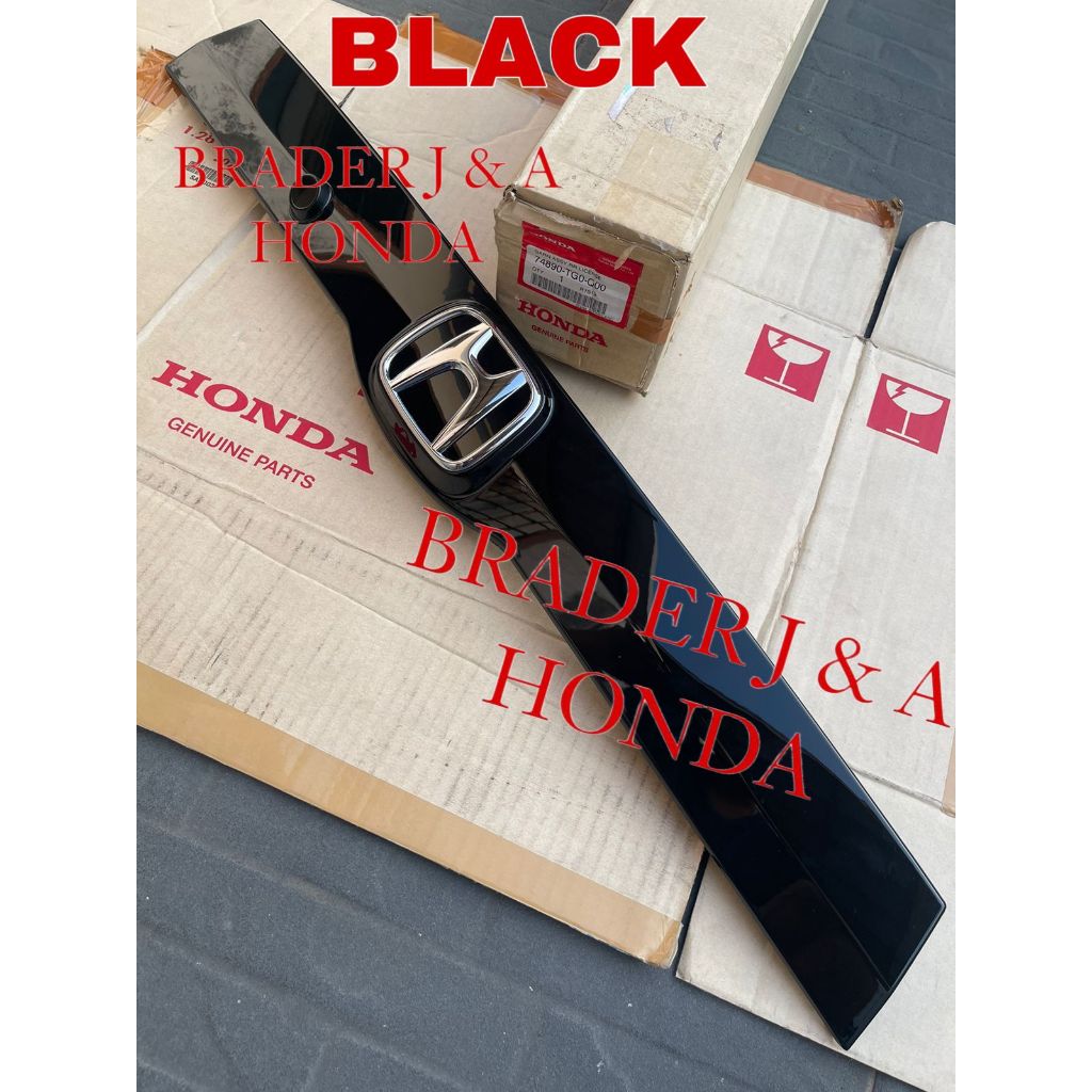 GARNISH LIST LIS PLAT NOMOR BAGASI BELAKANG JAZZ GE8 S RS 2008 2009 2010 2011 2012 2013 HONDA 74890-